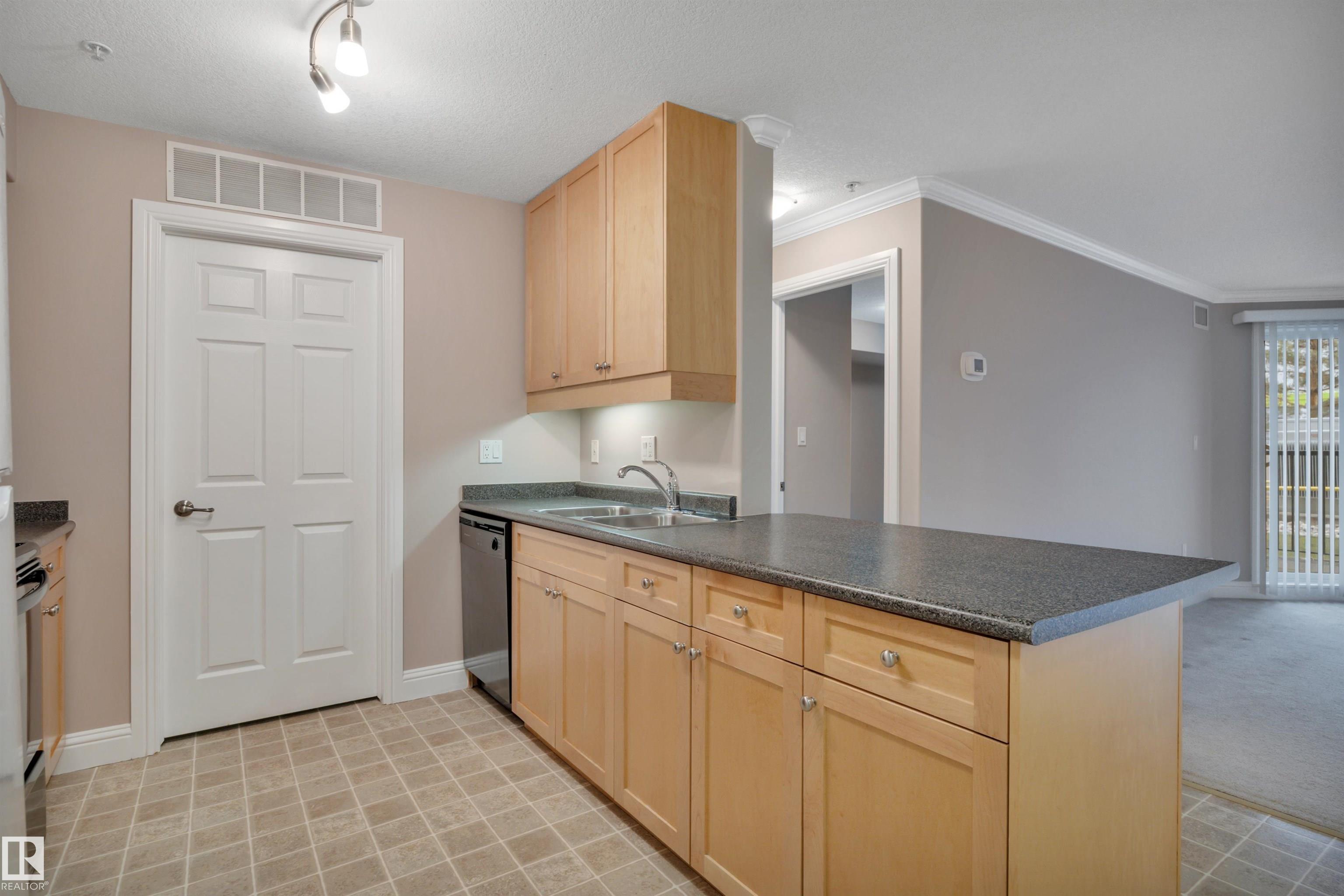 Photo 12 at 121 - 13005 140 Avenue NW, Pembina, Edmonton