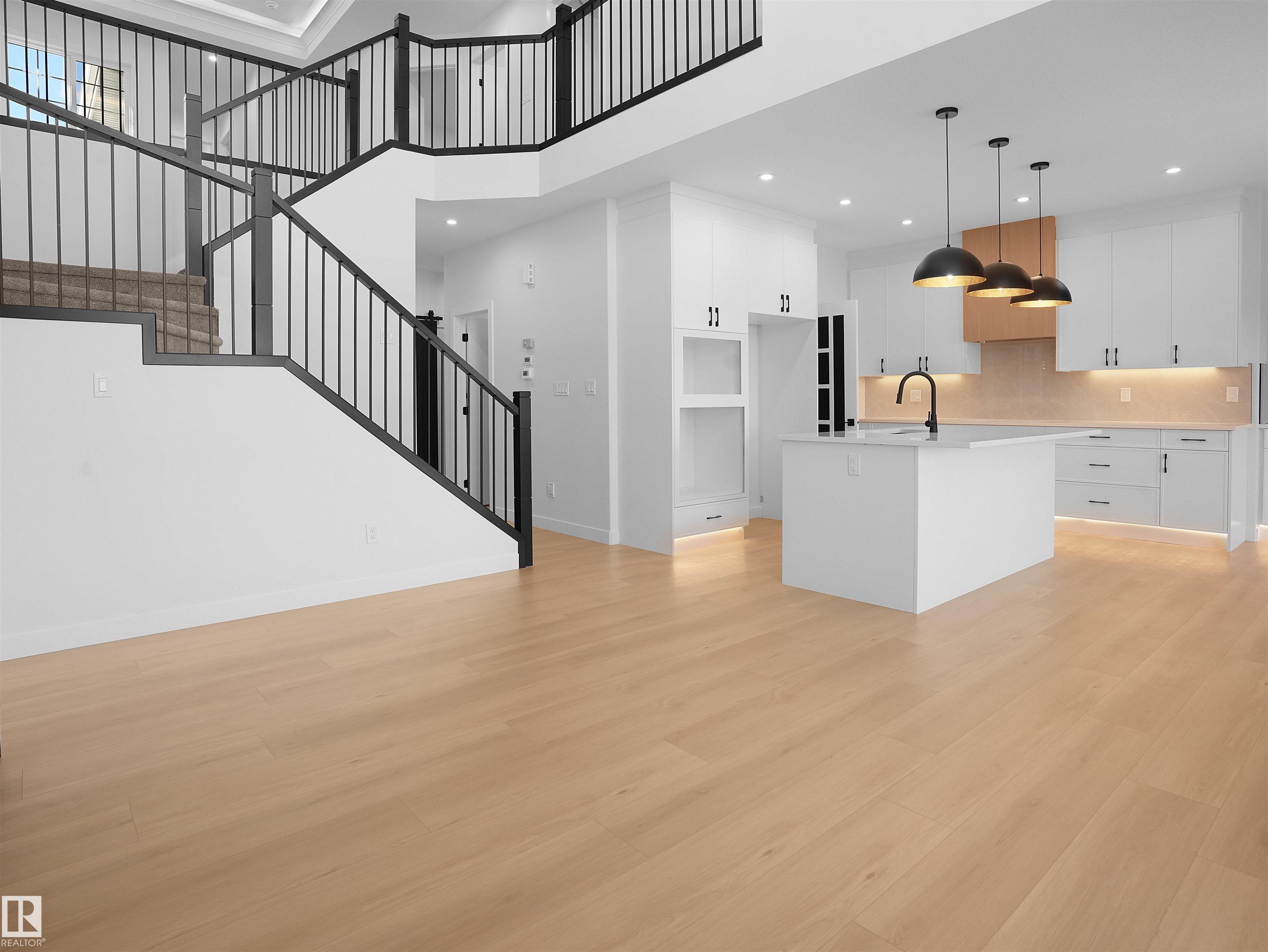 Photo 10 at 955 Elderberry Landing NW, Edgemont, Edmonton