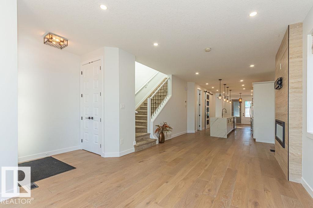 Photo 6 at 9740 152 Street NW, West Jasper Place, Edmonton