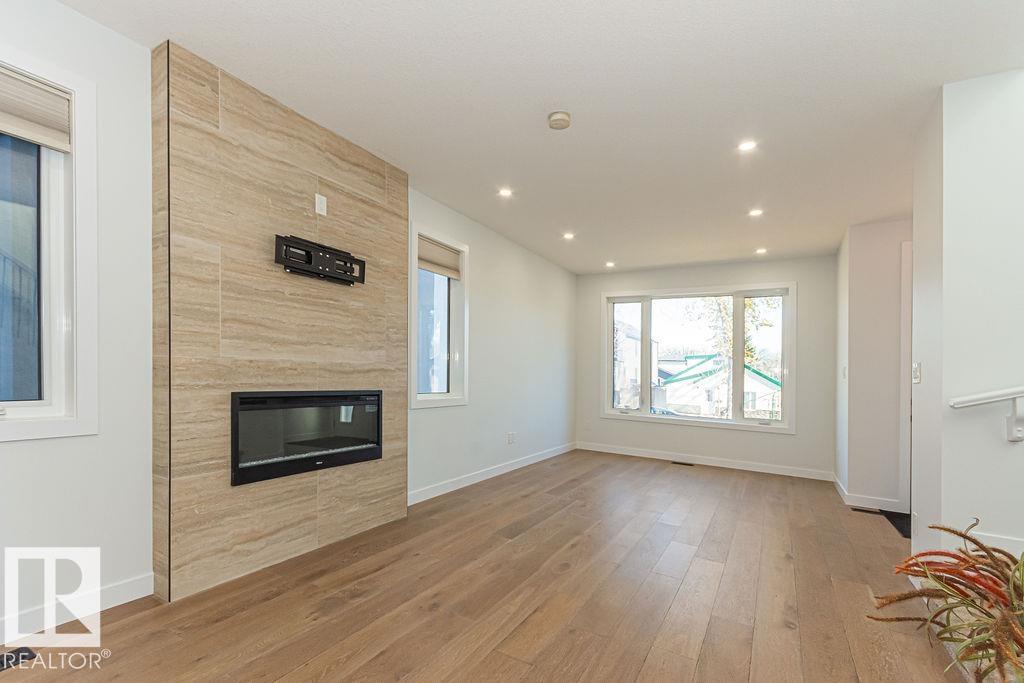 Photo 8 at 9740 152 Street NW, West Jasper Place, Edmonton