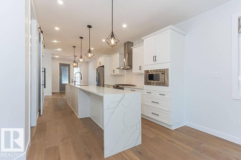 Photo 10 at 9740 152 Street NW, West Jasper Place, Edmonton