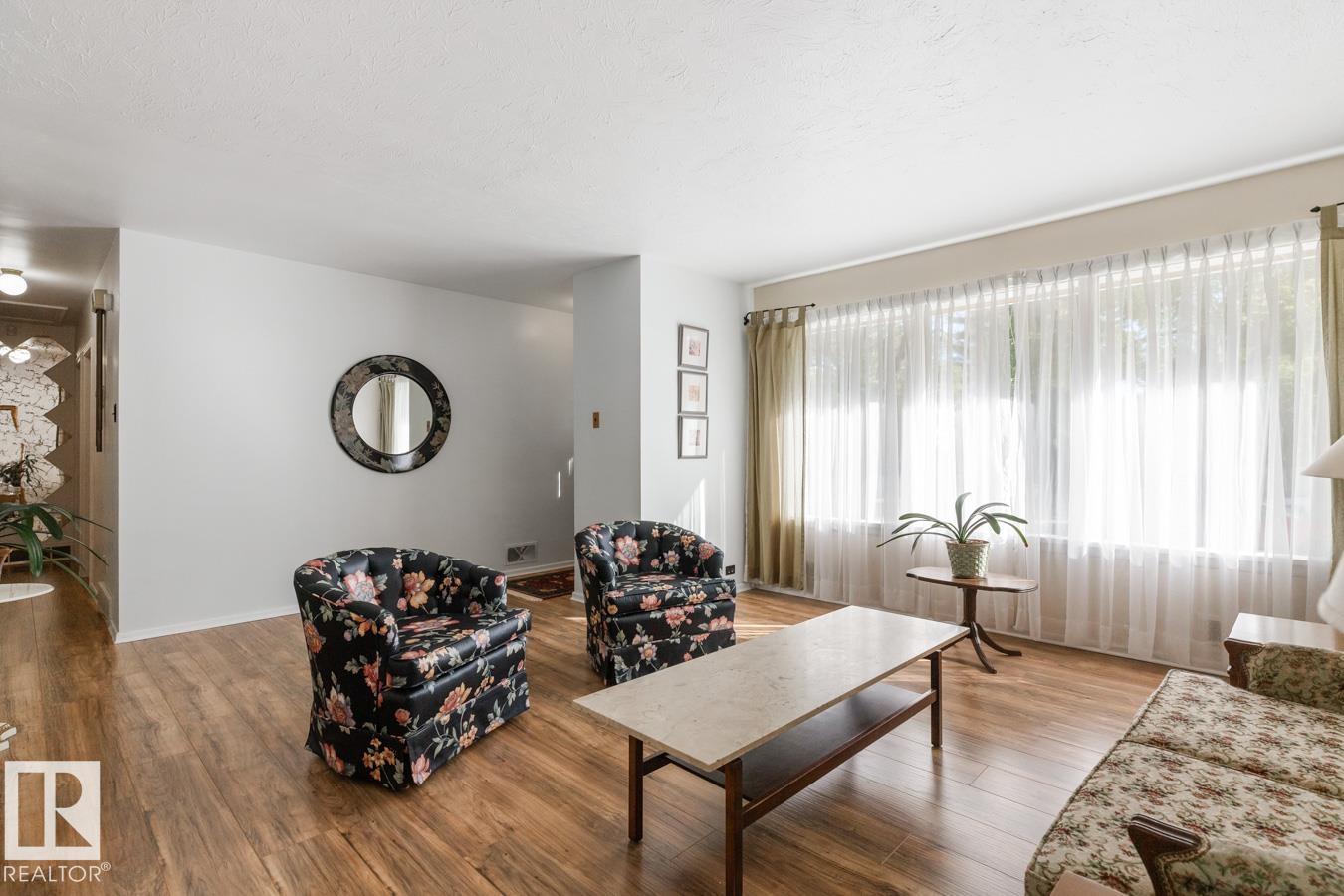 Photo 2 at 11028 131 Street NW, Westmount, Edmonton