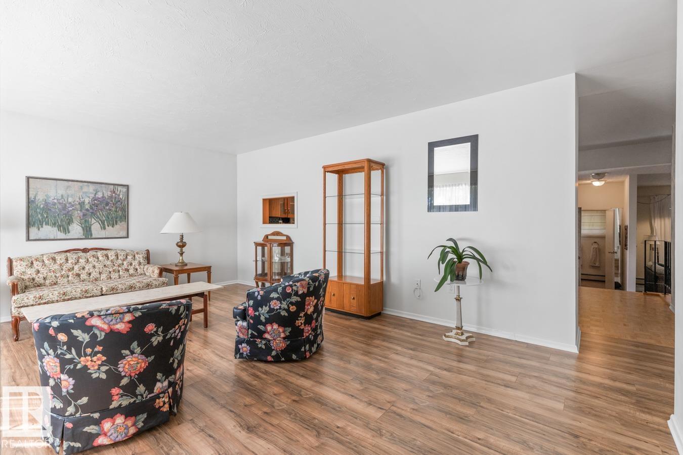 Photo 14 at 11028 131 Street NW, Westmount, Edmonton