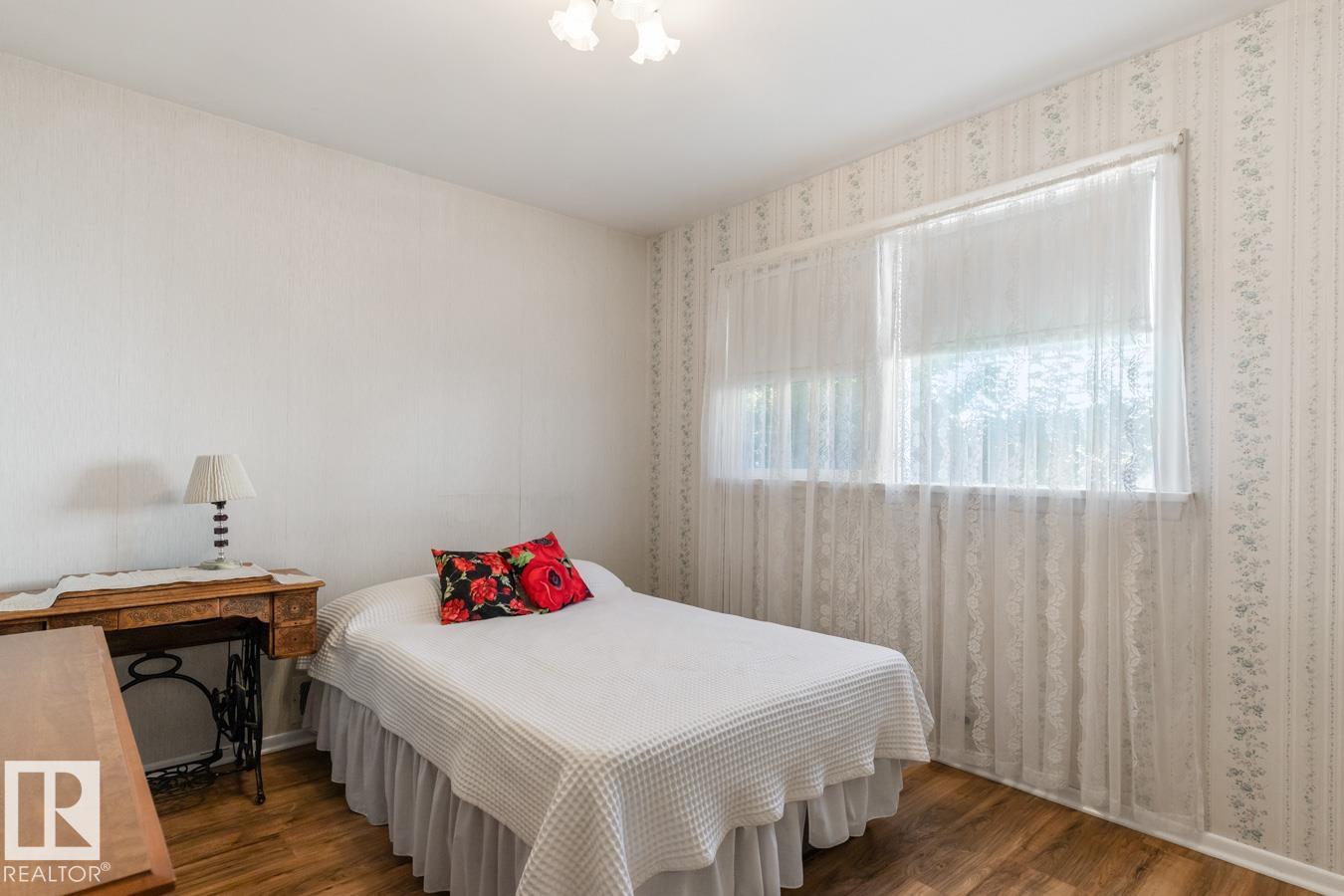 Photo 7 at 11028 131 Street NW, Westmount, Edmonton