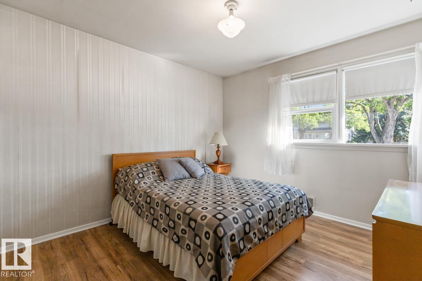 Photo 8 at 11028 131 Street NW, Westmount, Edmonton