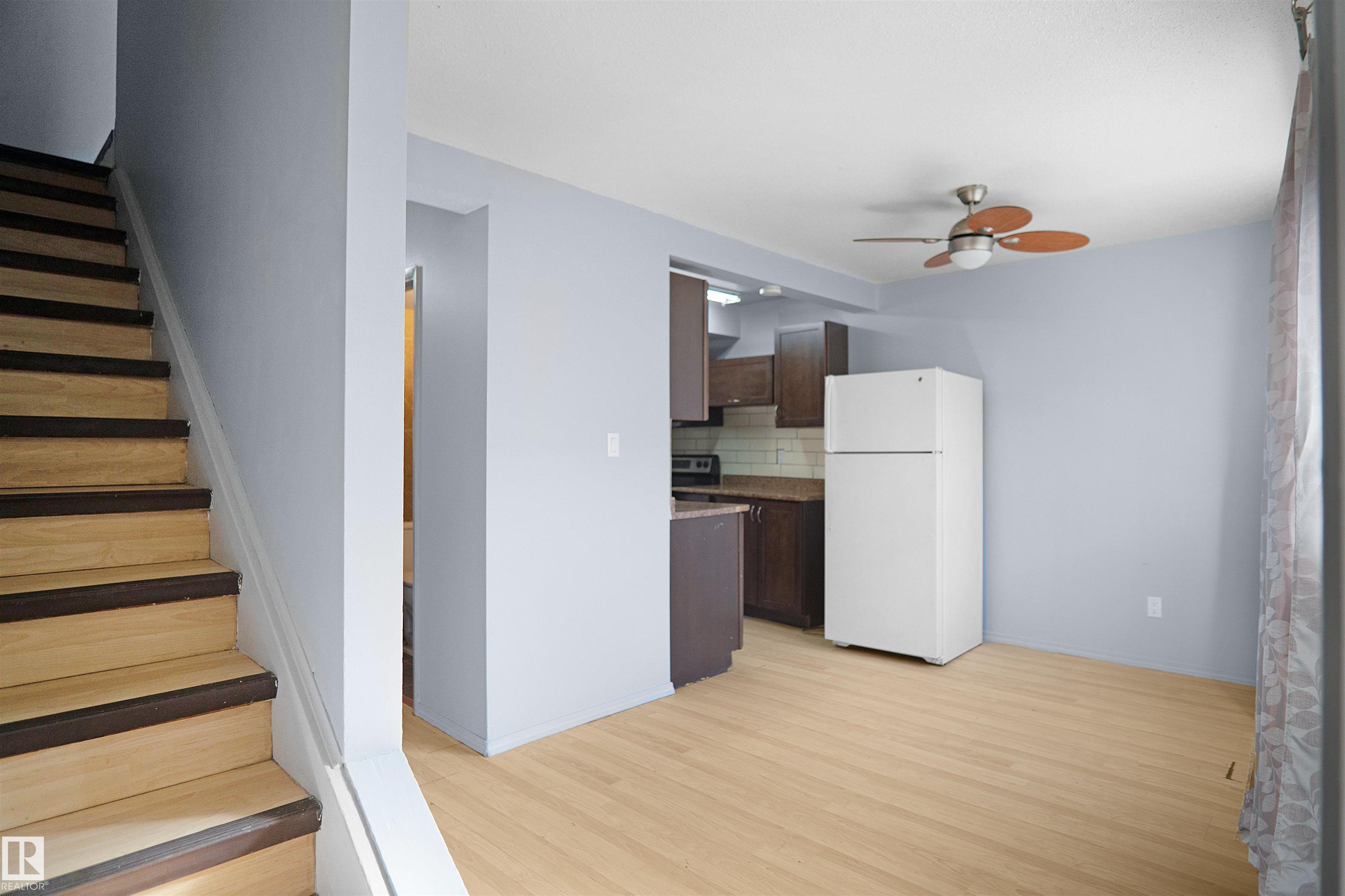 Photo 13 at 887 Abbottsfield Road NW, Abbottsfield, Edmonton