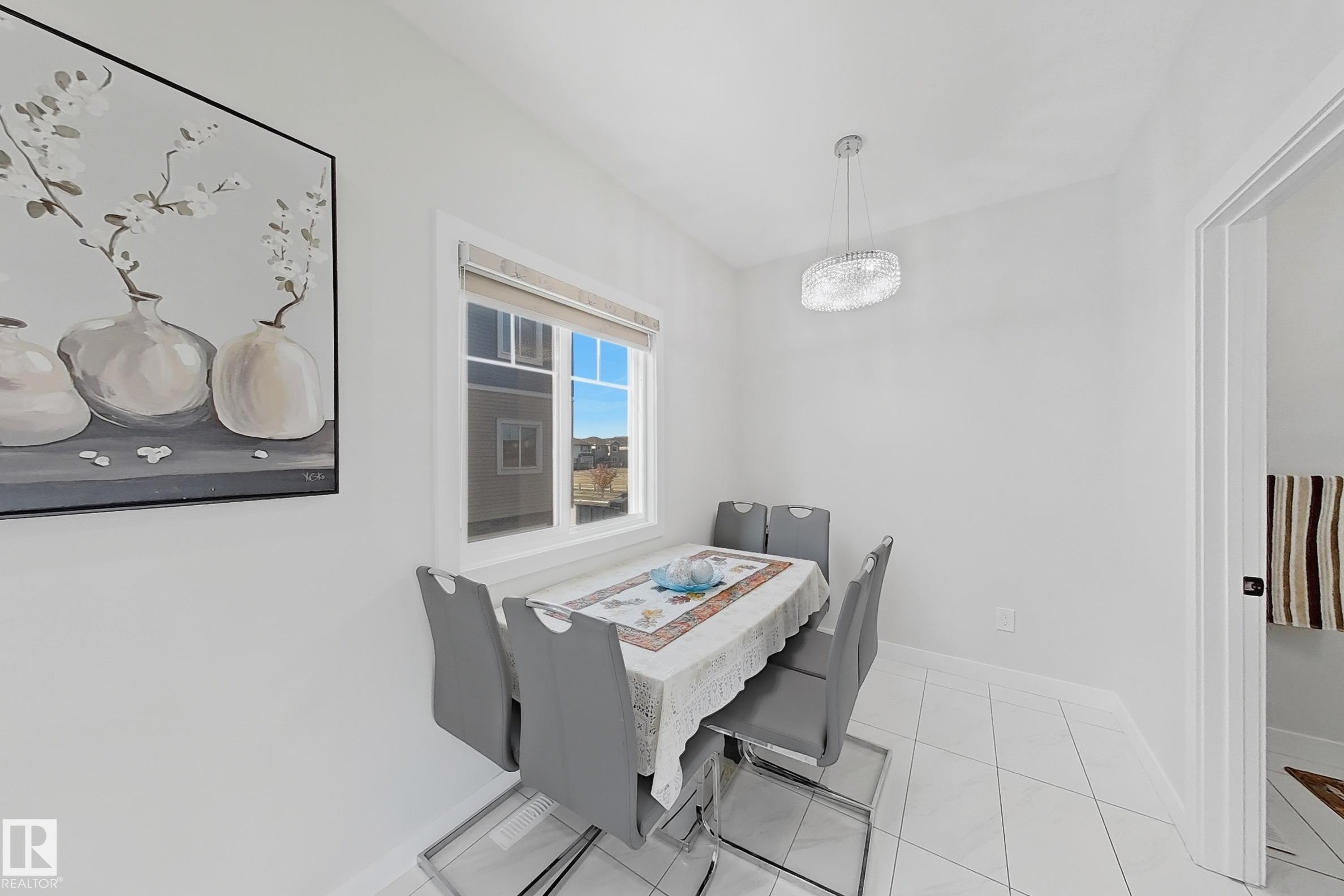 Photo 15 at 2 - 2803 14 Avenue NW, Laurel, Edmonton