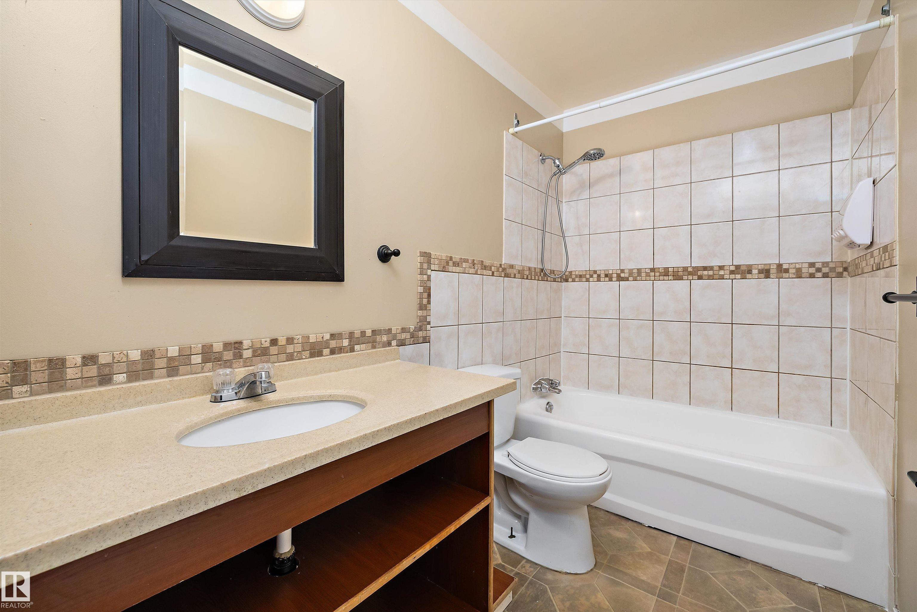 Photo 21 at 163 Abbottsfield Road NW, Abbottsfield, Edmonton