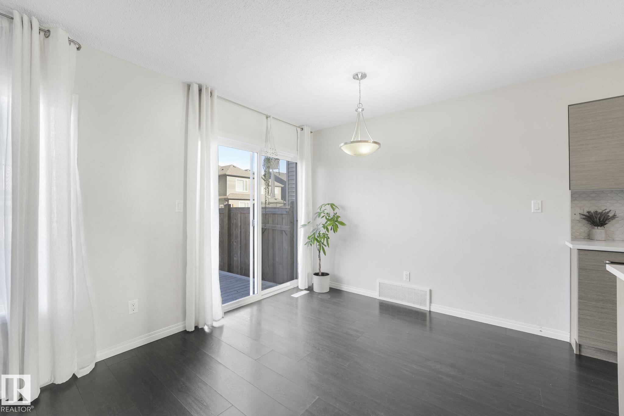 Photo 11 at 2082 Price Landing SW, Paisley, Edmonton