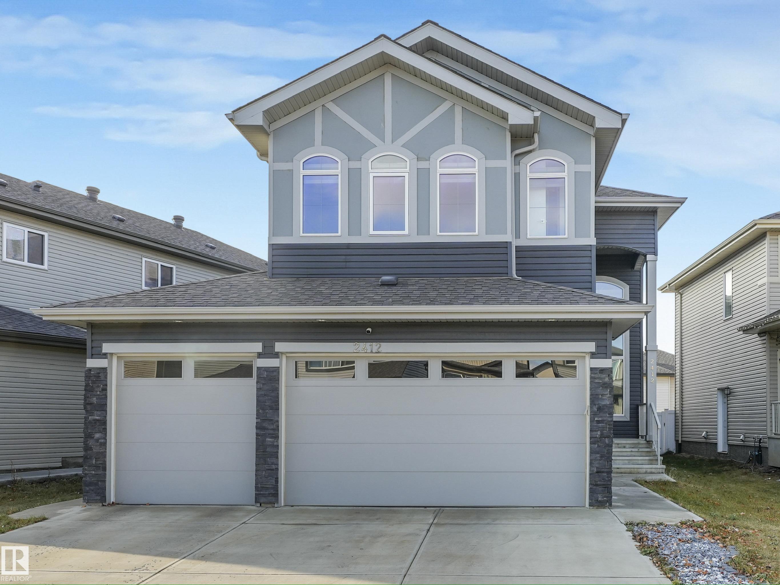 2412 14 Avenue NW, Laurel, Edmonton 