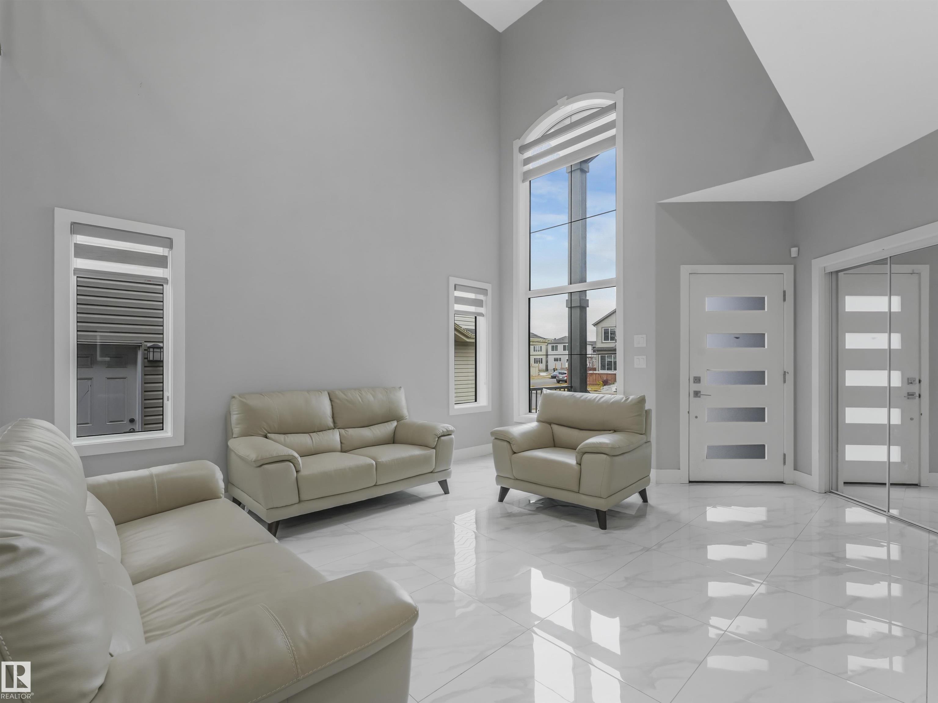 Photo 12 at 2412 14 Avenue NW, Laurel, Edmonton