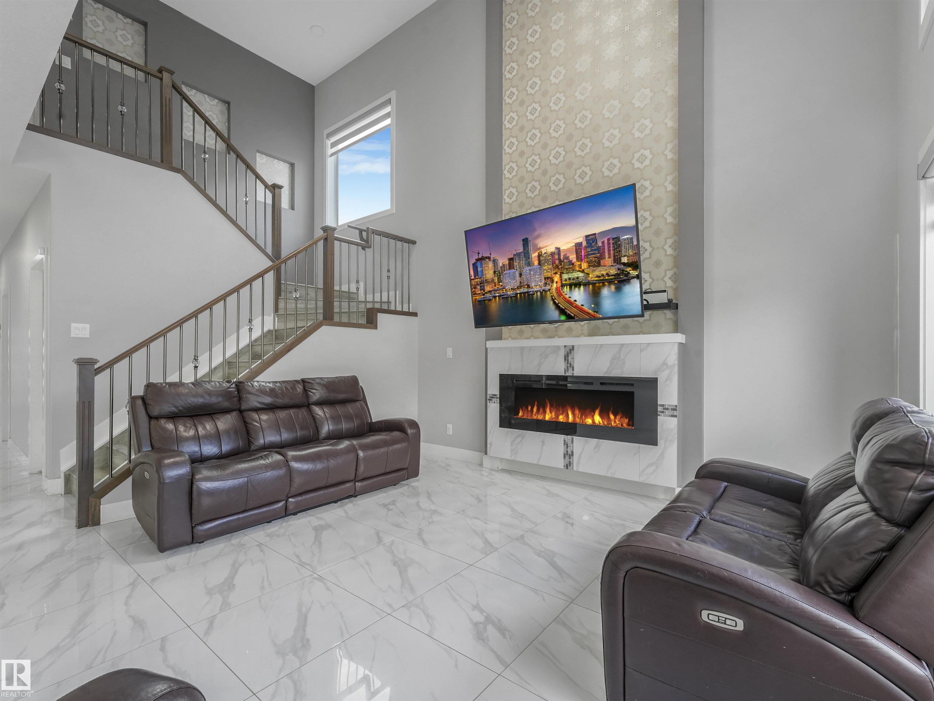 Photo 15 at 2412 14 Avenue NW, Laurel, Edmonton