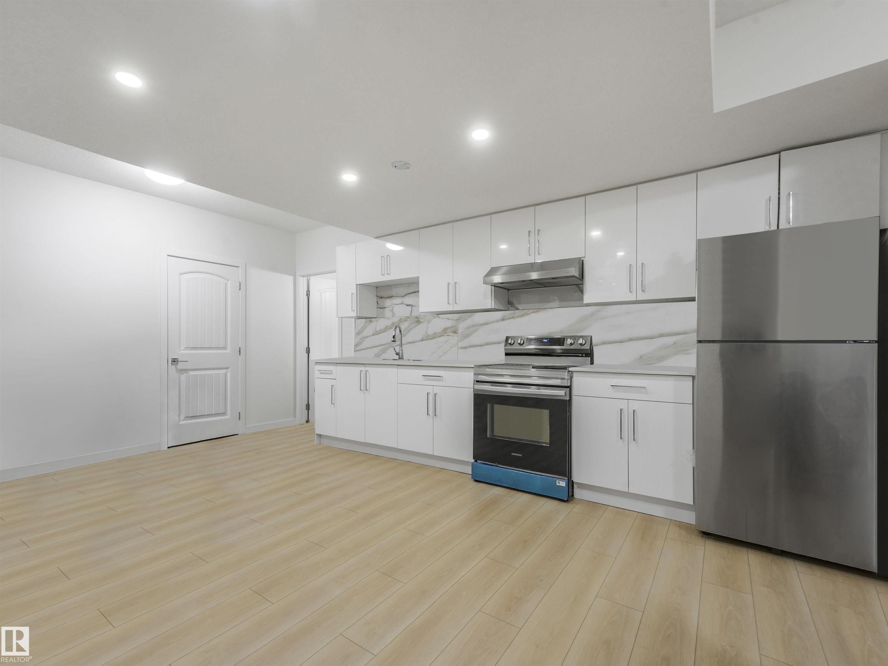 Photo 34 at 2412 14 Avenue NW, Laurel, Edmonton