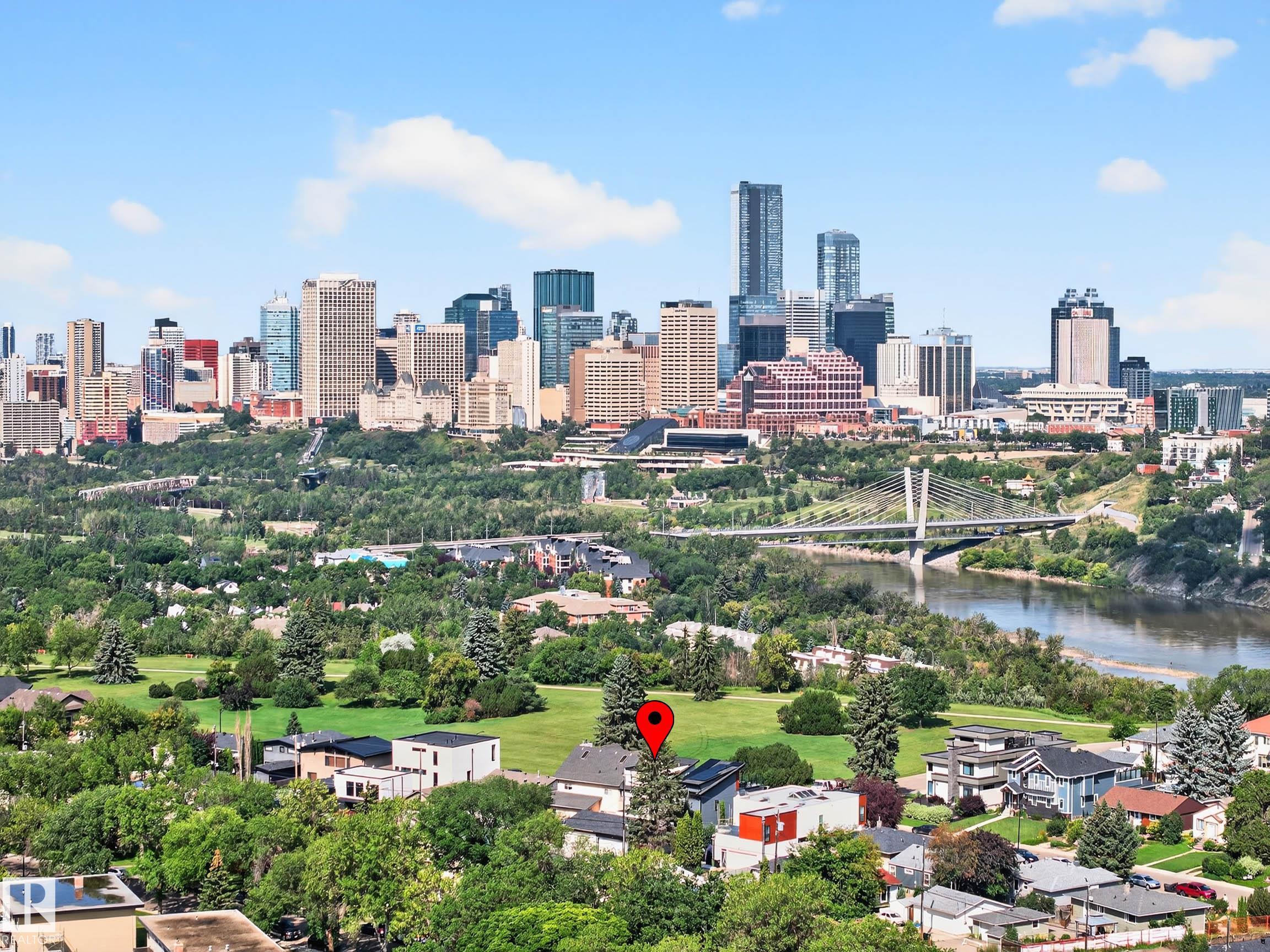 Photo 36 at 8805 Strathearn Drive NW, Strathearn, Edmonton