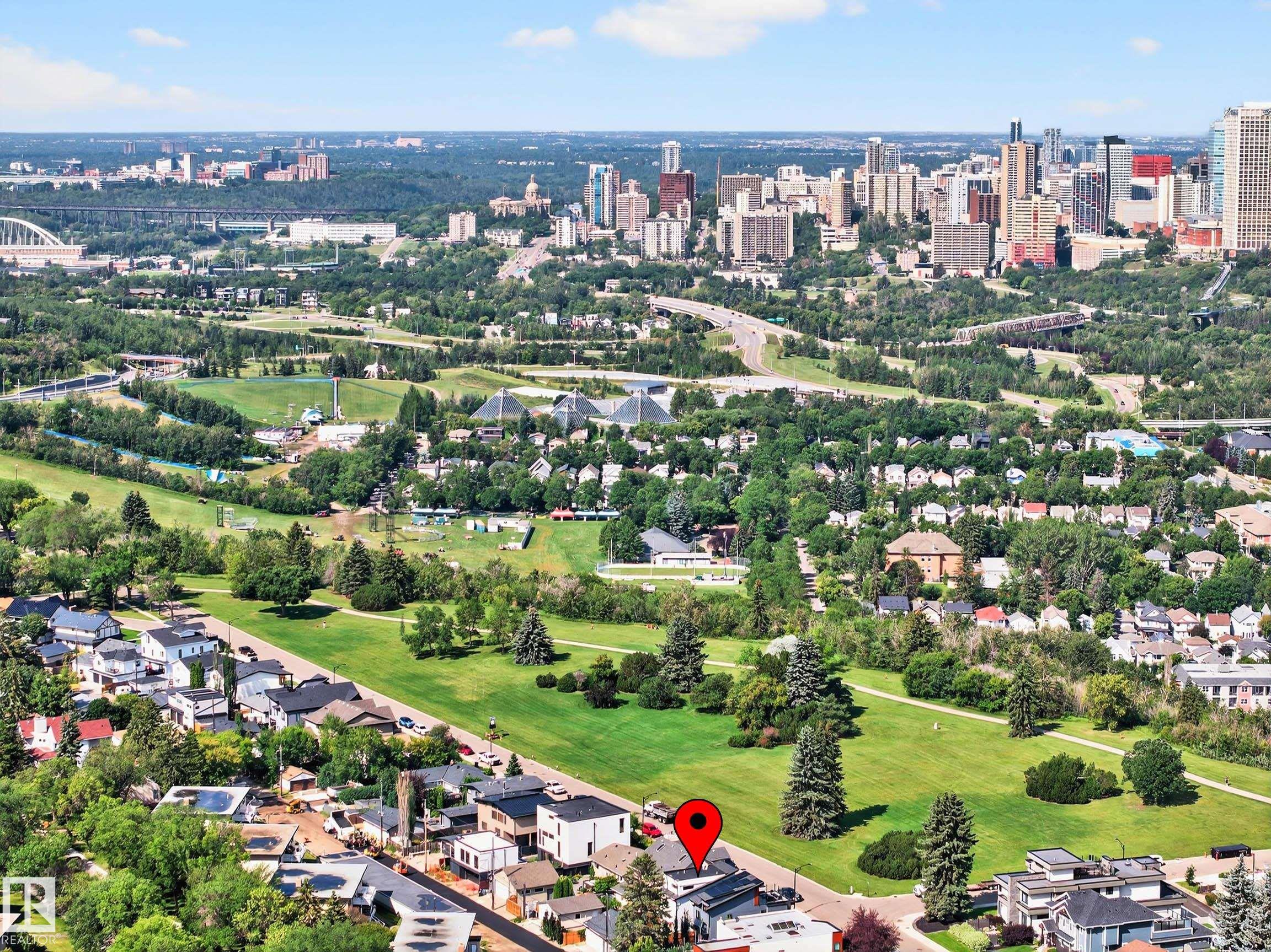 Photo 37 at 8805 Strathearn Drive NW, Strathearn, Edmonton