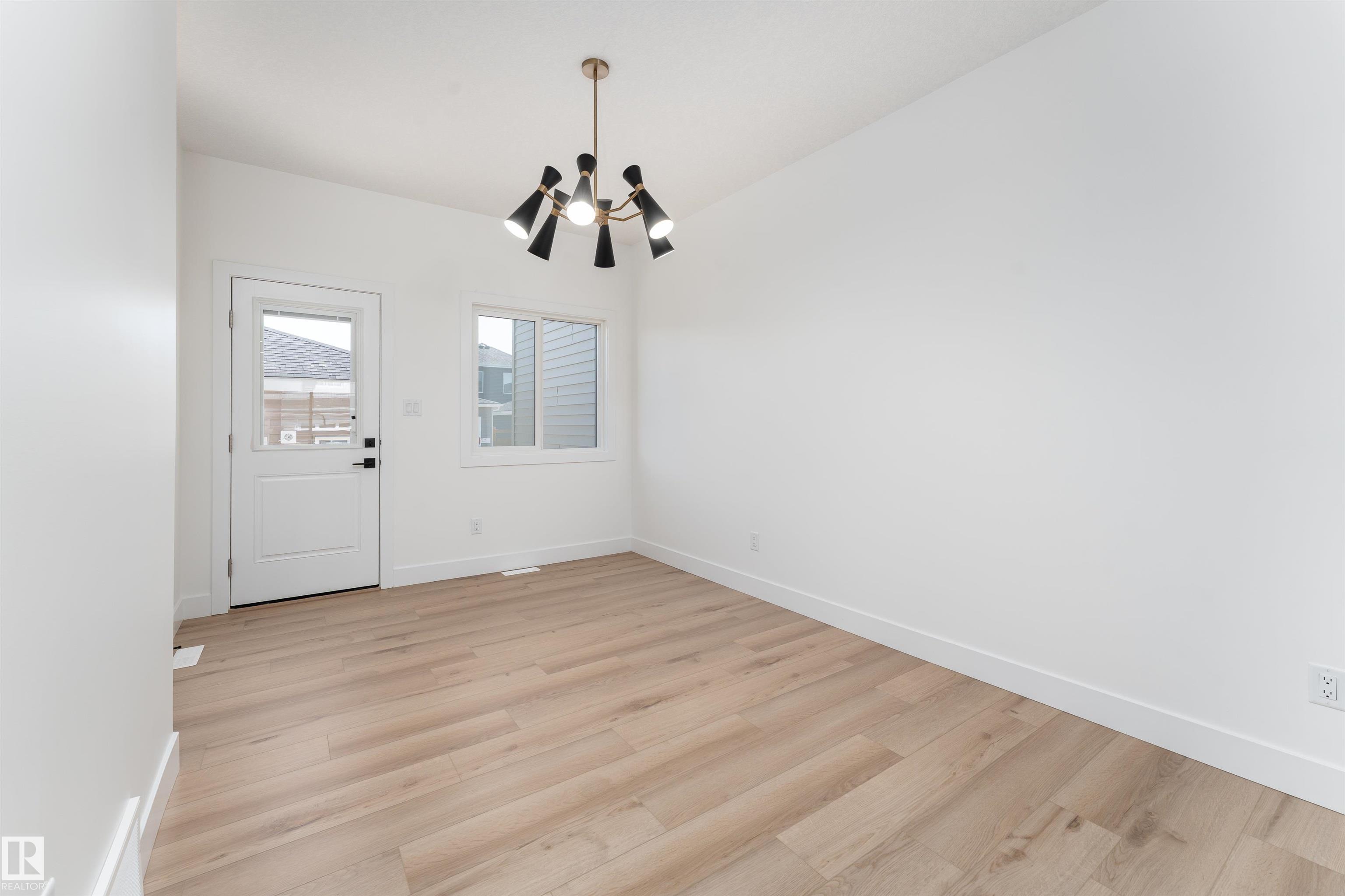 Photo 13 at 3105 Magpie Way NW, Starling, Edmonton