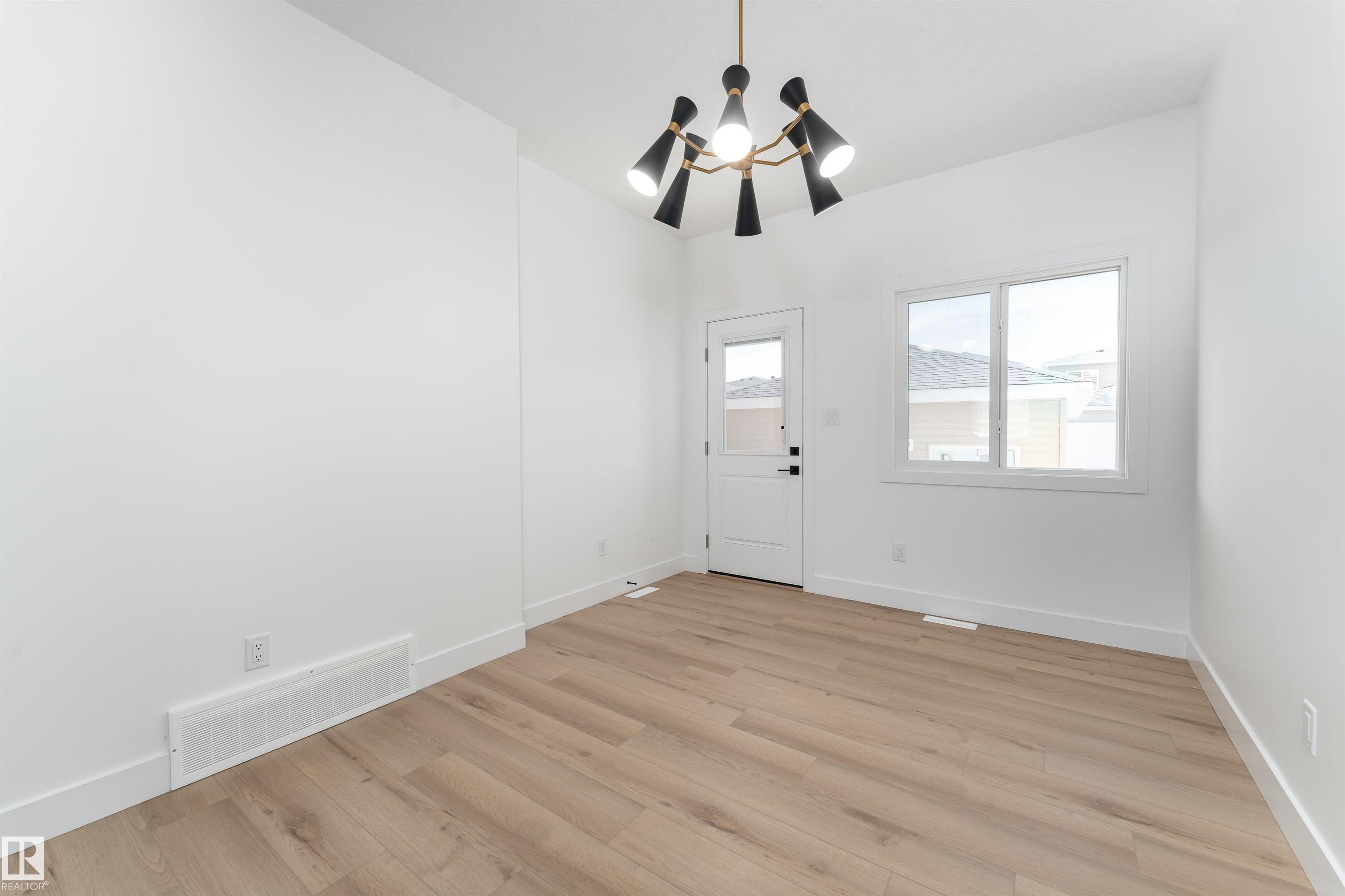 Photo 14 at 3105 Magpie Way NW, Starling, Edmonton