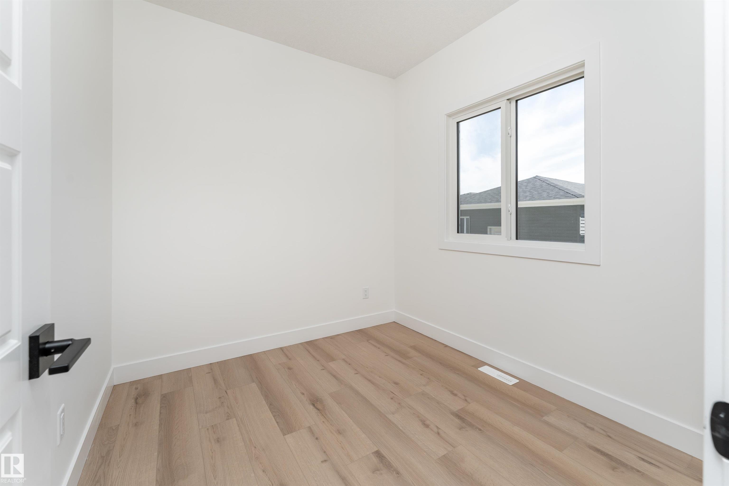 Photo 16 at 3105 Magpie Way NW, Starling, Edmonton