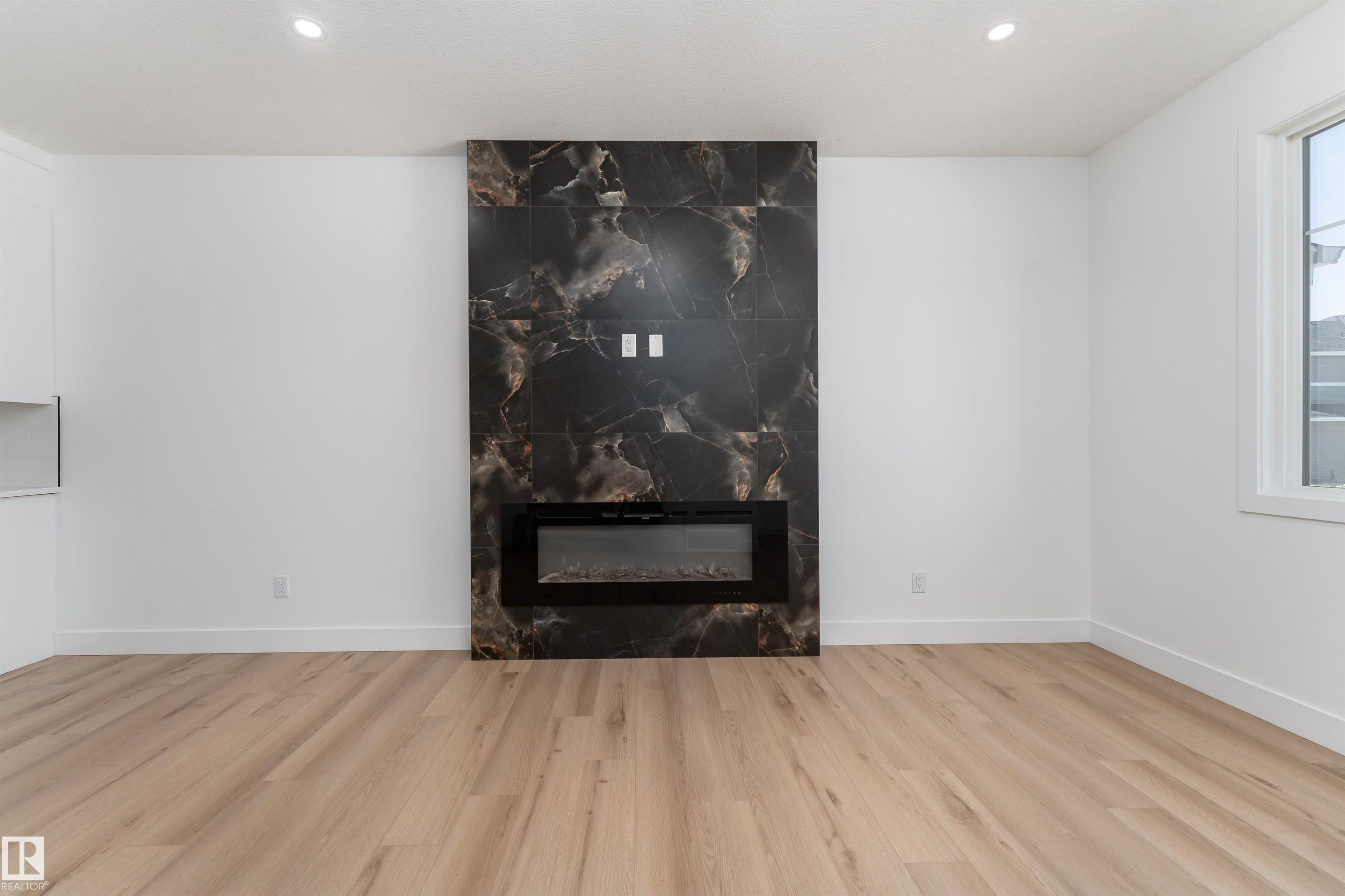 Picture for 3105 Magpie WY NW