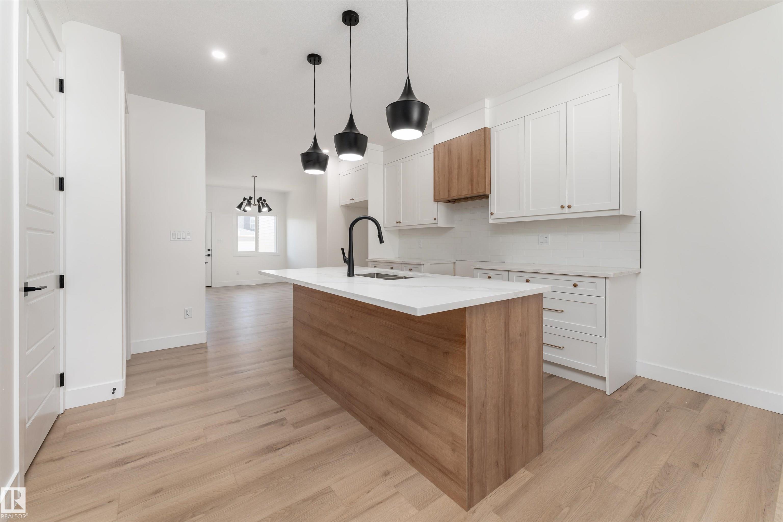 Photo 8 at 3105 Magpie Way NW, Starling, Edmonton