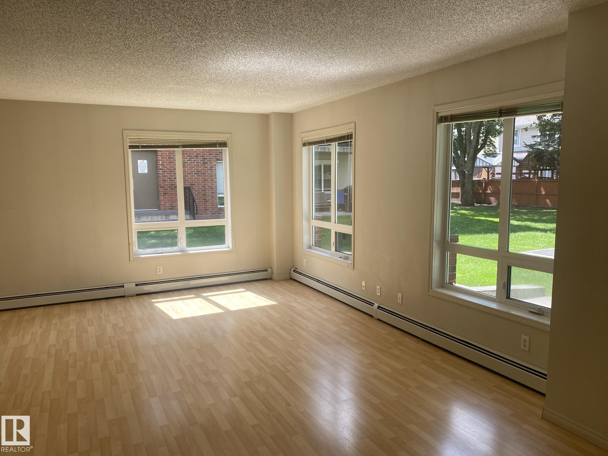 Photo 5 at 6315 135 Avenue NW, Belvedere, Edmonton