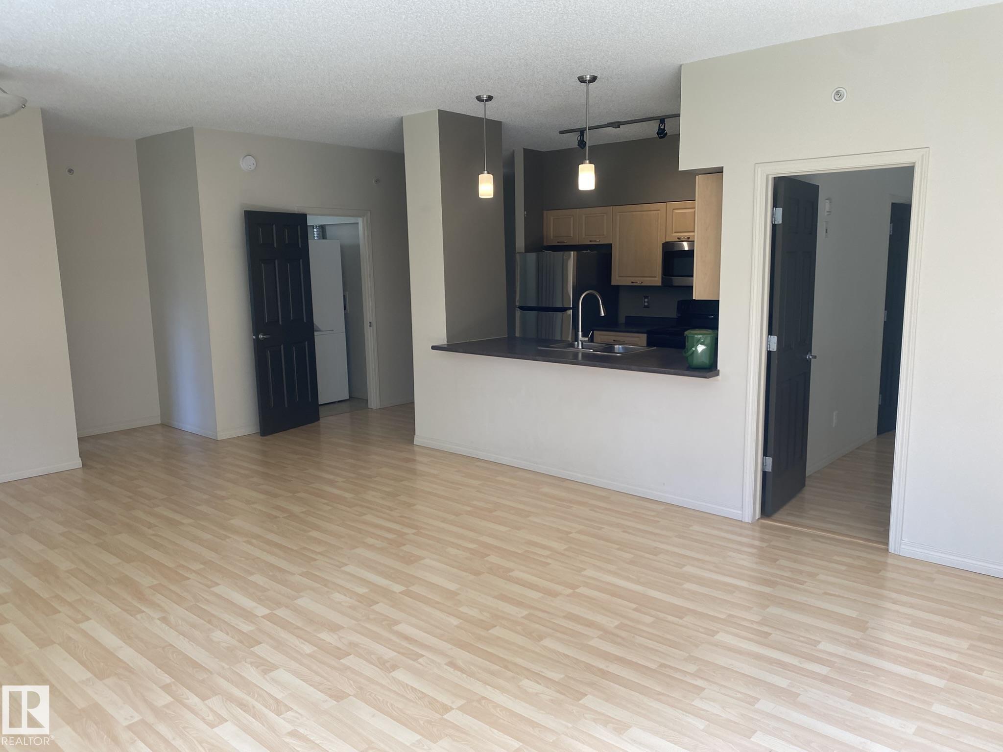 Photo 9 at 6315 135 Avenue NW, Belvedere, Edmonton