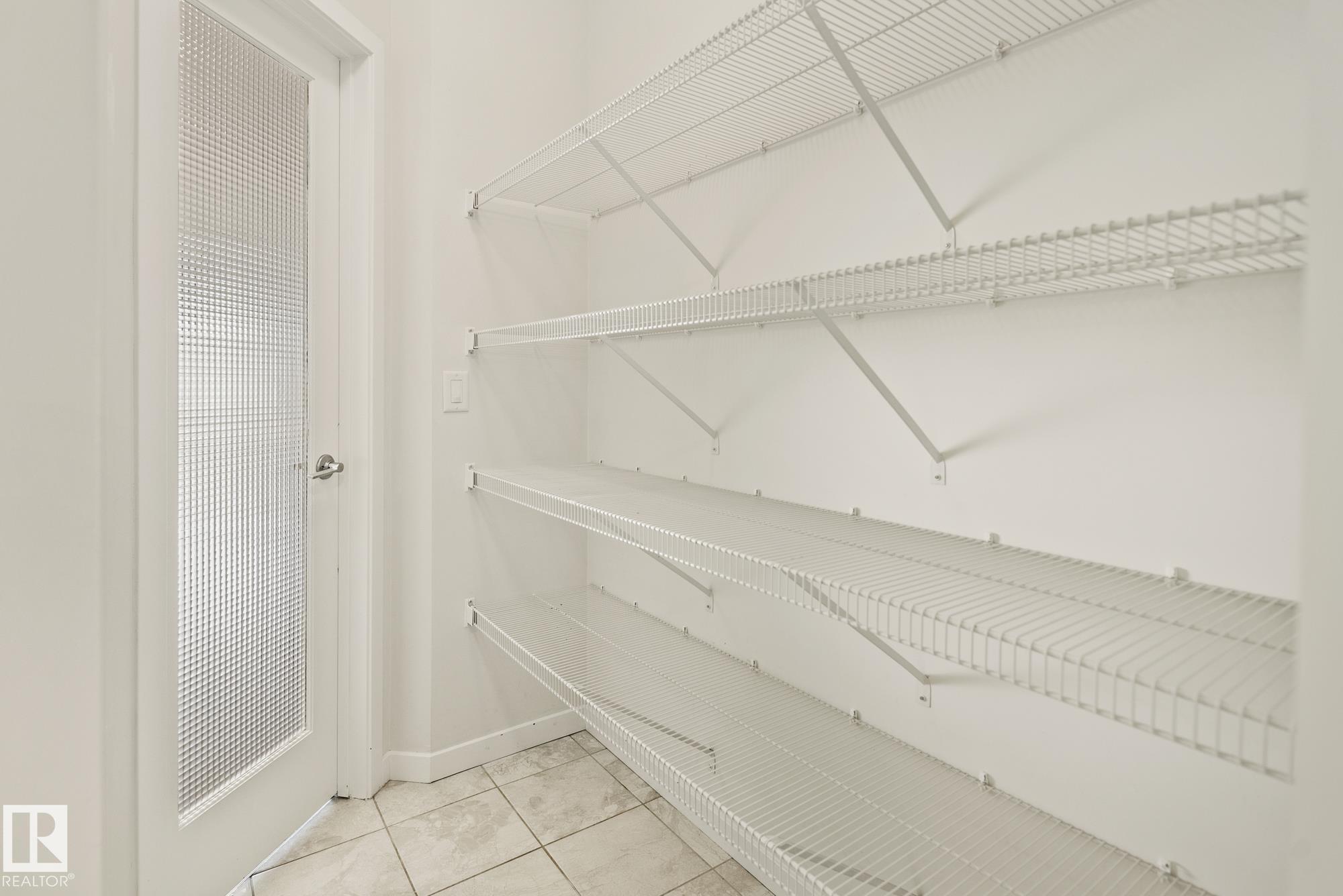 Photo 18 at 5404 22 Avenue SW, Walker, Edmonton