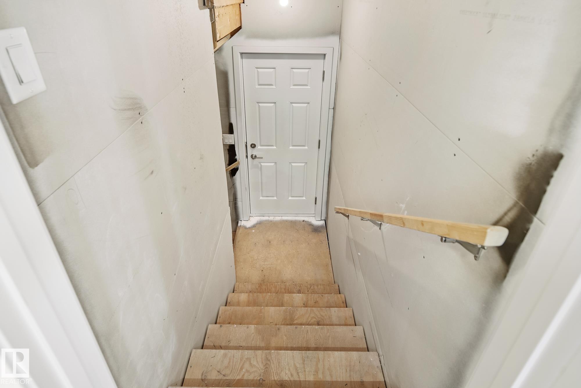 Photo 43 at 5404 22 Avenue SW, Walker, Edmonton