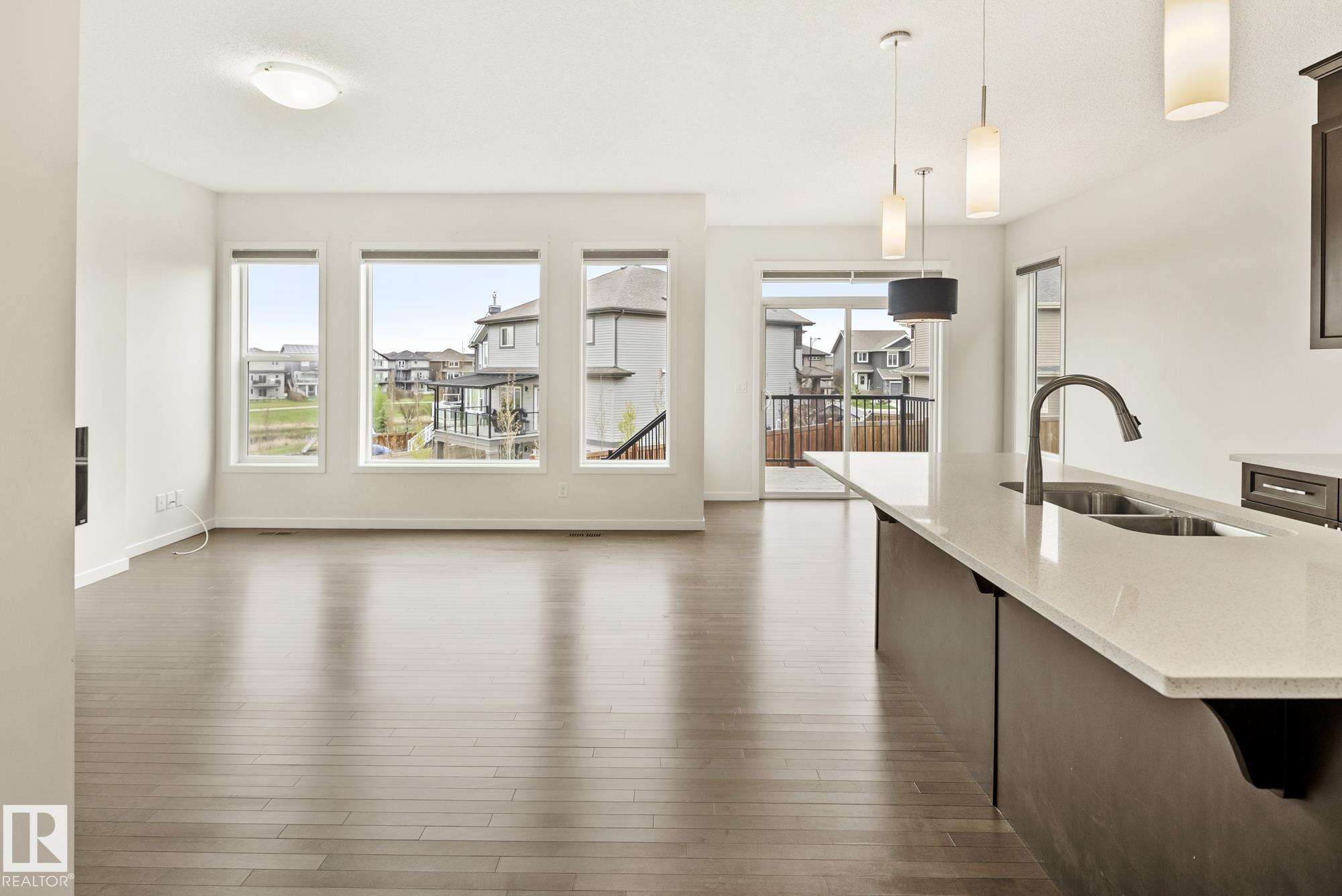 Photo 7 at 5404 22 Avenue SW, Walker, Edmonton