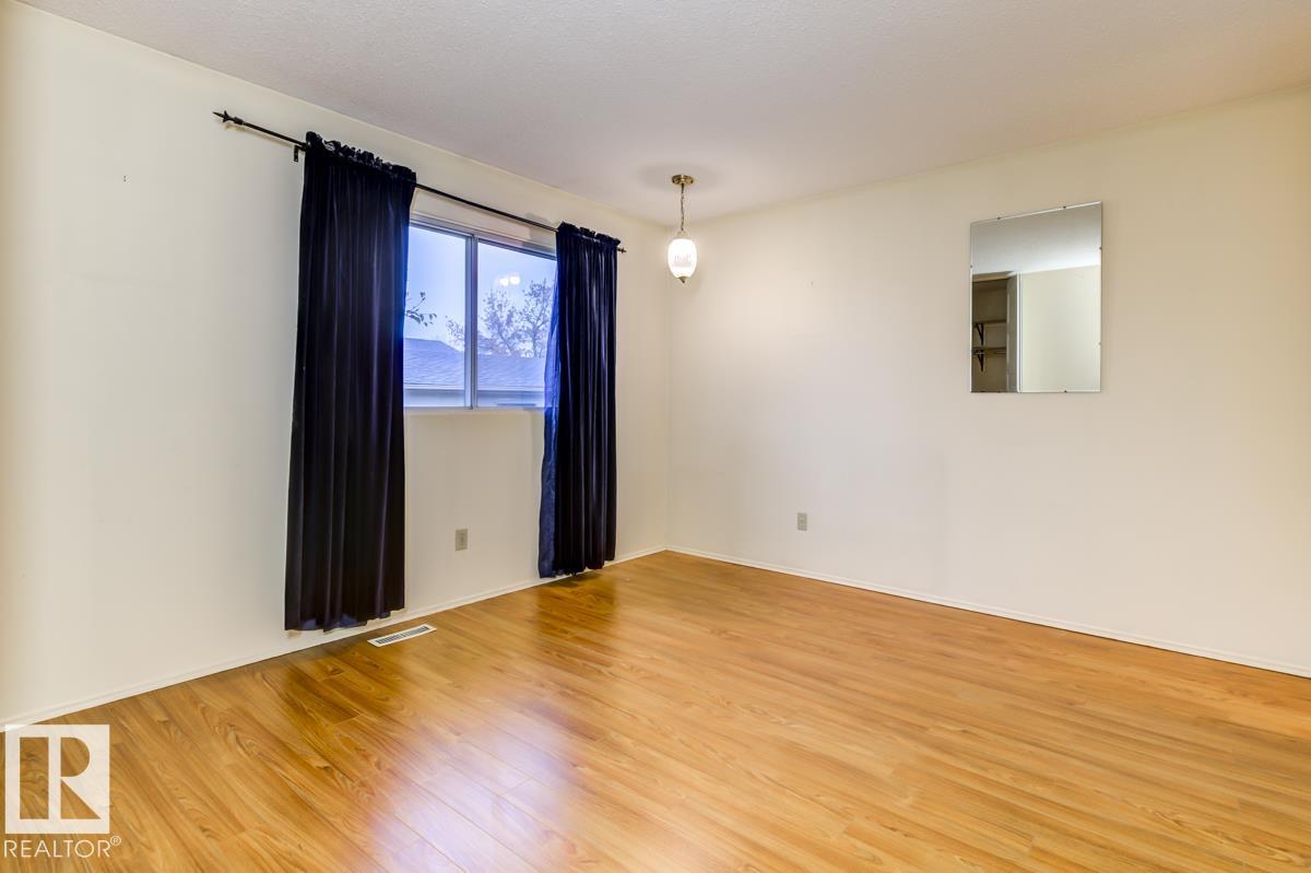 Photo 16 at 15232 121 Street NW, Caernarvon, Edmonton