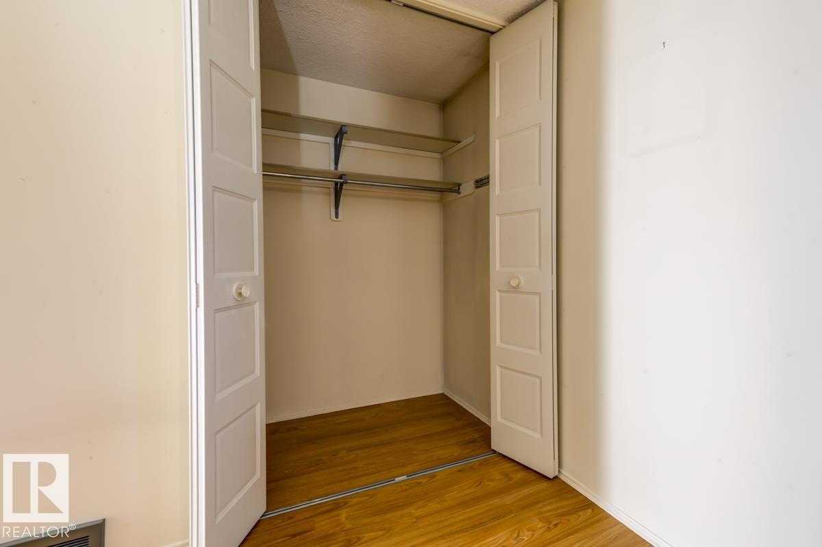 Photo 18 at 15232 121 Street NW, Caernarvon, Edmonton