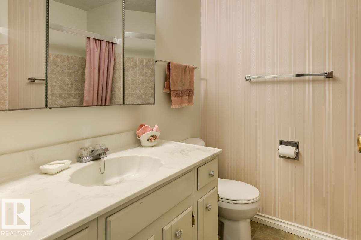 Photo 25 at 15232 121 Street NW, Caernarvon, Edmonton