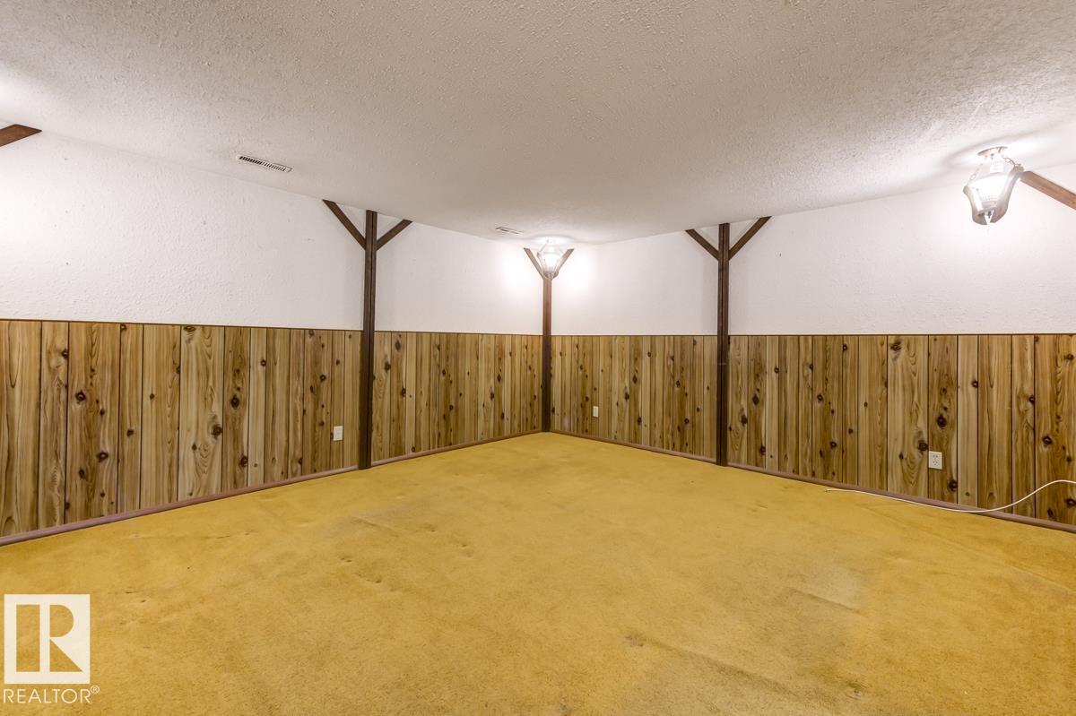 Photo 29 at 15232 121 Street NW, Caernarvon, Edmonton