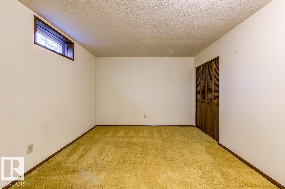 Photo 35 at 15232 121 Street NW, Caernarvon, Edmonton