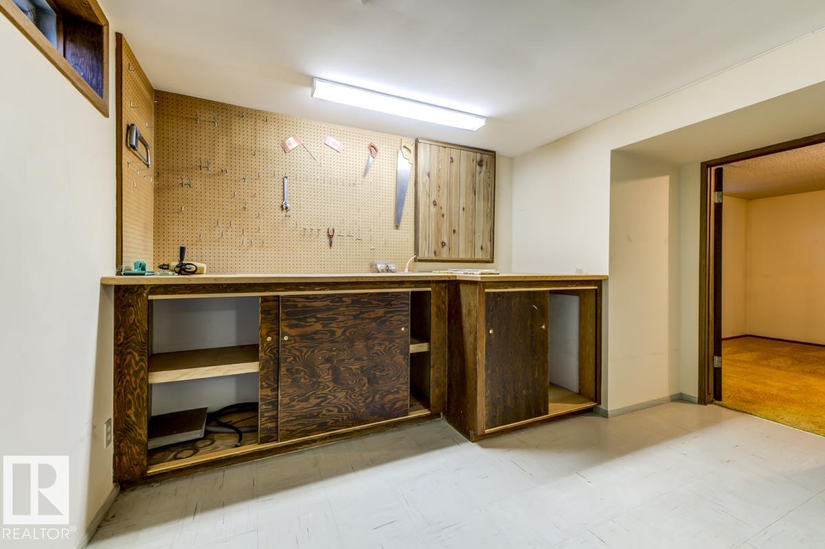 Photo 36 at 15232 121 Street NW, Caernarvon, Edmonton