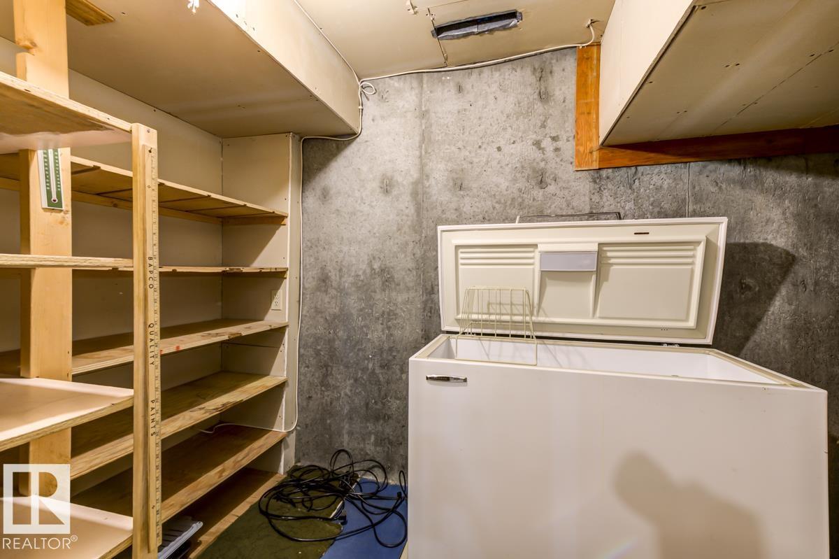 Photo 37 at 15232 121 Street NW, Caernarvon, Edmonton