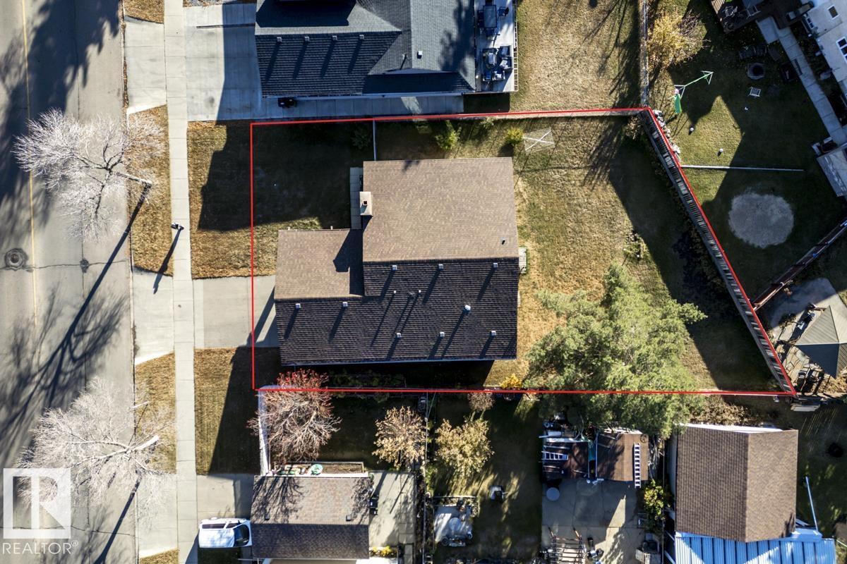 Photo 44 at 15232 121 Street NW, Caernarvon, Edmonton