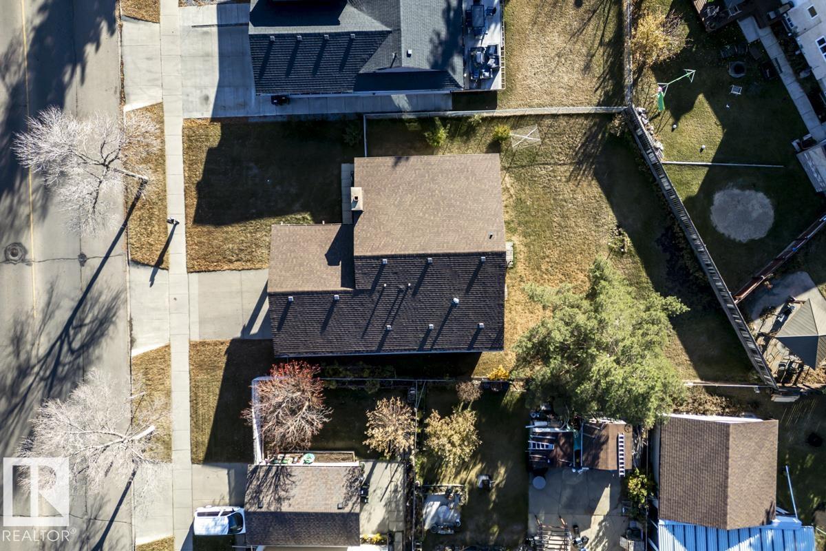 Photo 45 at 15232 121 Street NW, Caernarvon, Edmonton