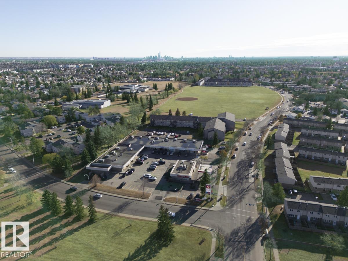 Photo 46 at 15232 121 Street NW, Caernarvon, Edmonton