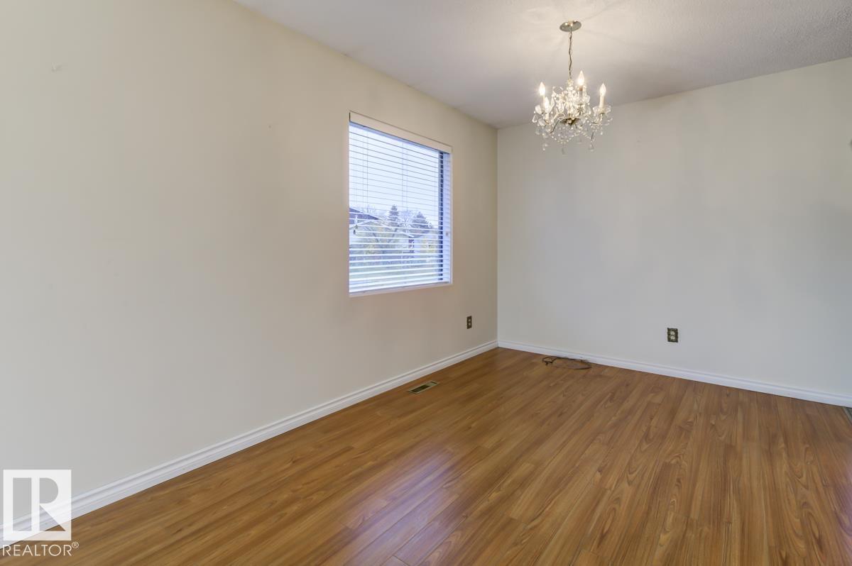 Photo 9 at 15232 121 Street NW, Caernarvon, Edmonton