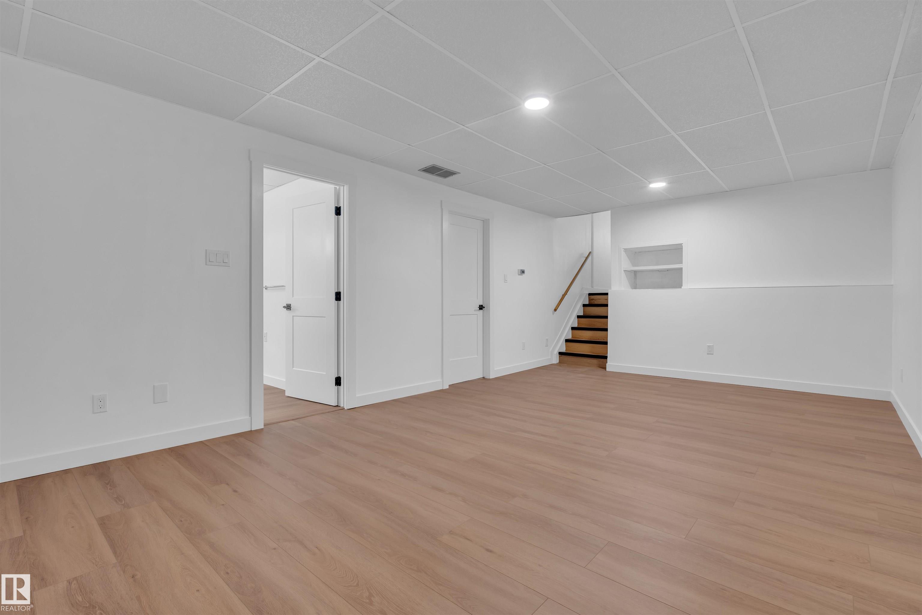 Photo 24 at 1111 49a Street NW, Crawford Plains, Edmonton