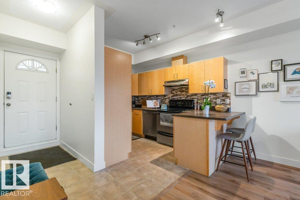 Photo 5 at 405 - 10606 102 Avenue NW, Downtown, Edmonton