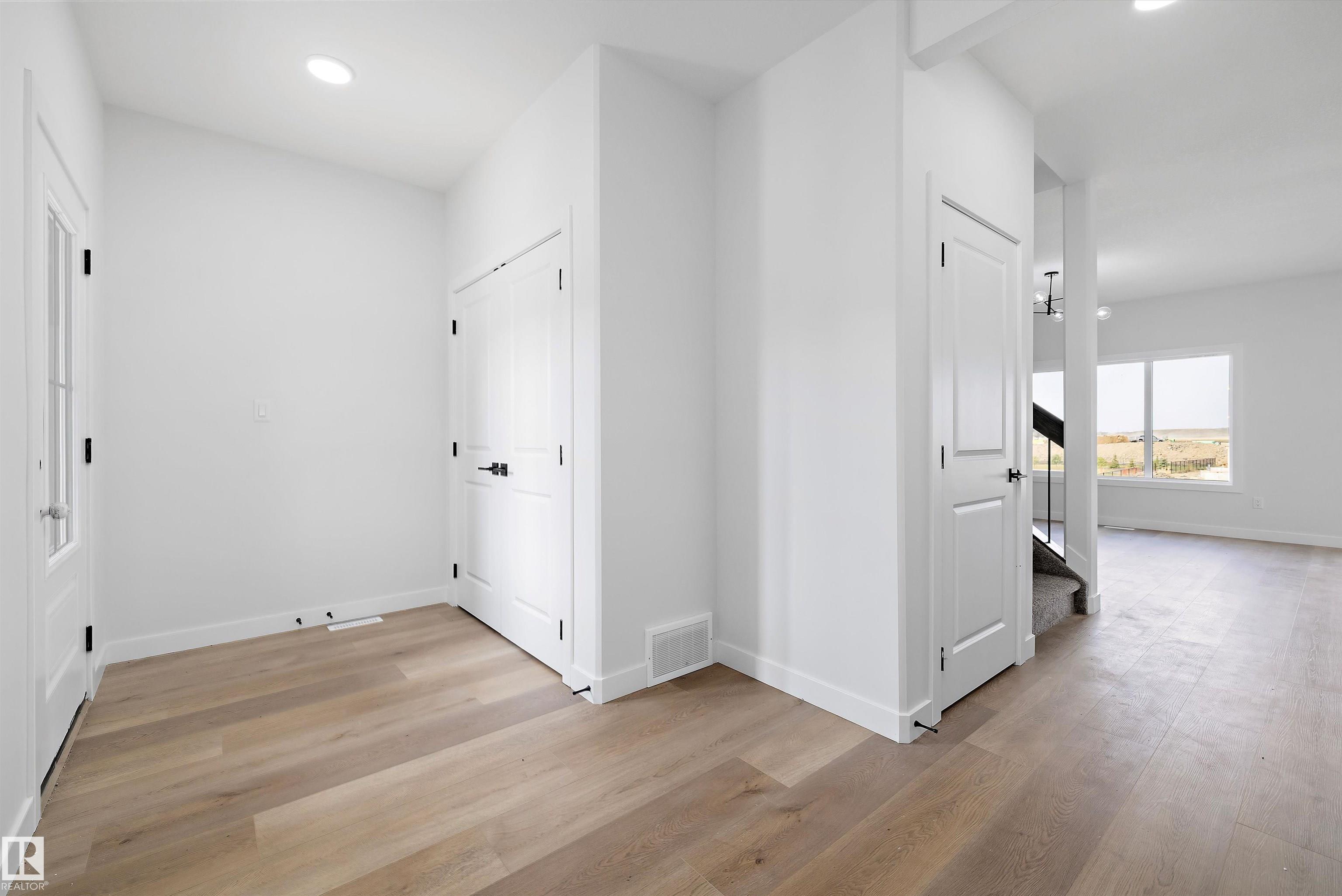 Photo 3 at 38 Cannes Cove, Chérot, St. Albert