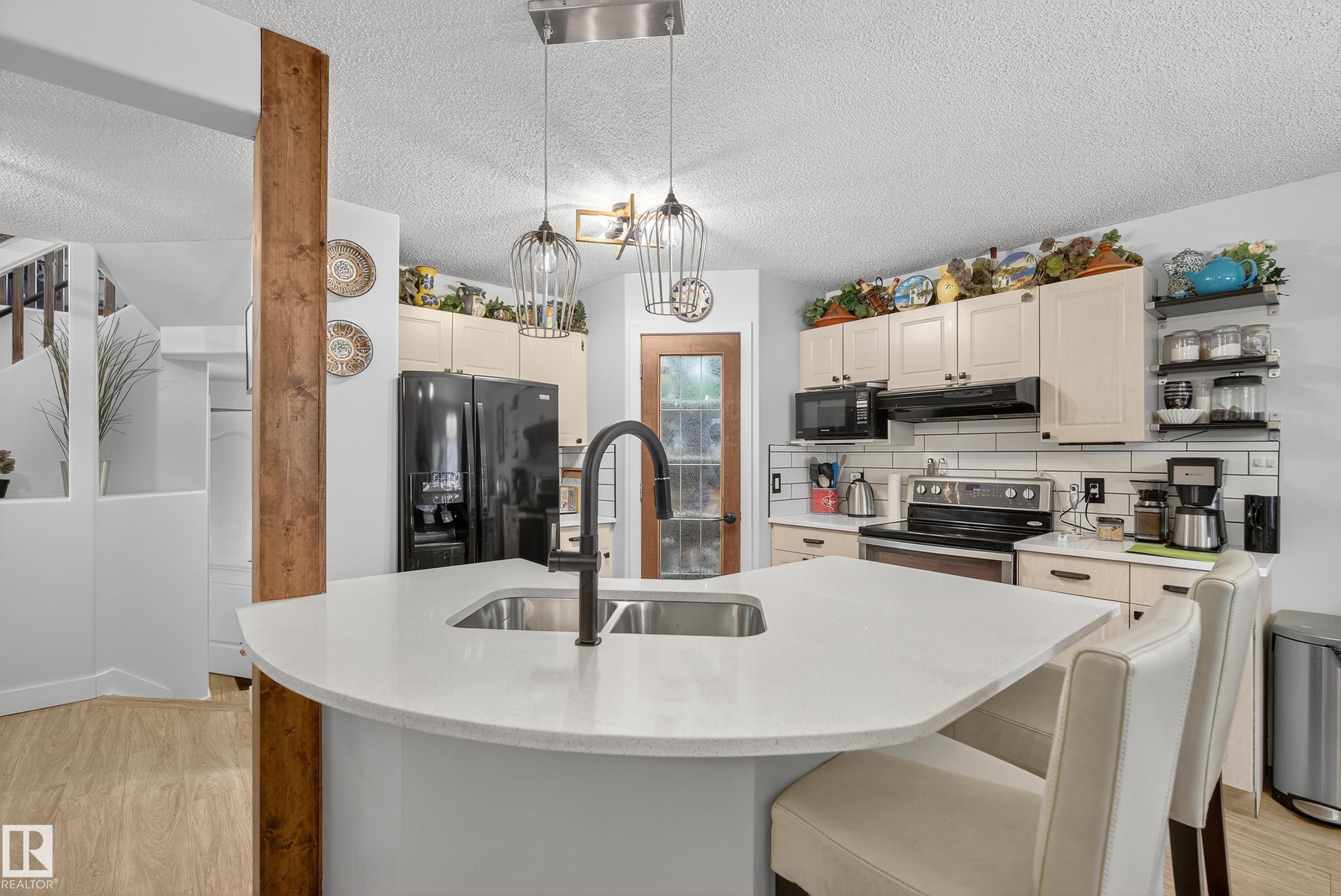 Picture for 138 Easton RD SW