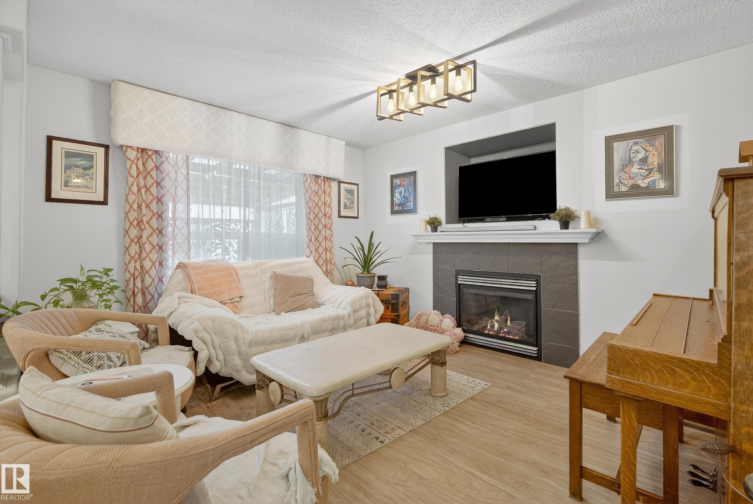 Photo 9 at 138 Easton Road SW, Ellerslie, Edmonton