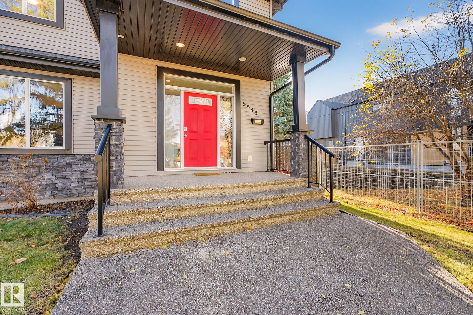 Photo 2 at 8543 81 Avenue NW, King Edward Park, Edmonton