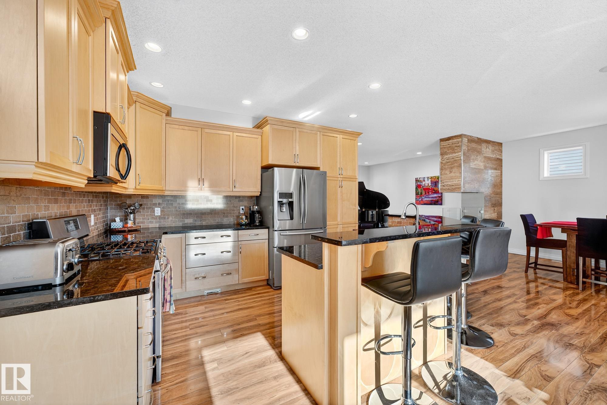 Photo 14 at 8543 81 Avenue NW, King Edward Park, Edmonton