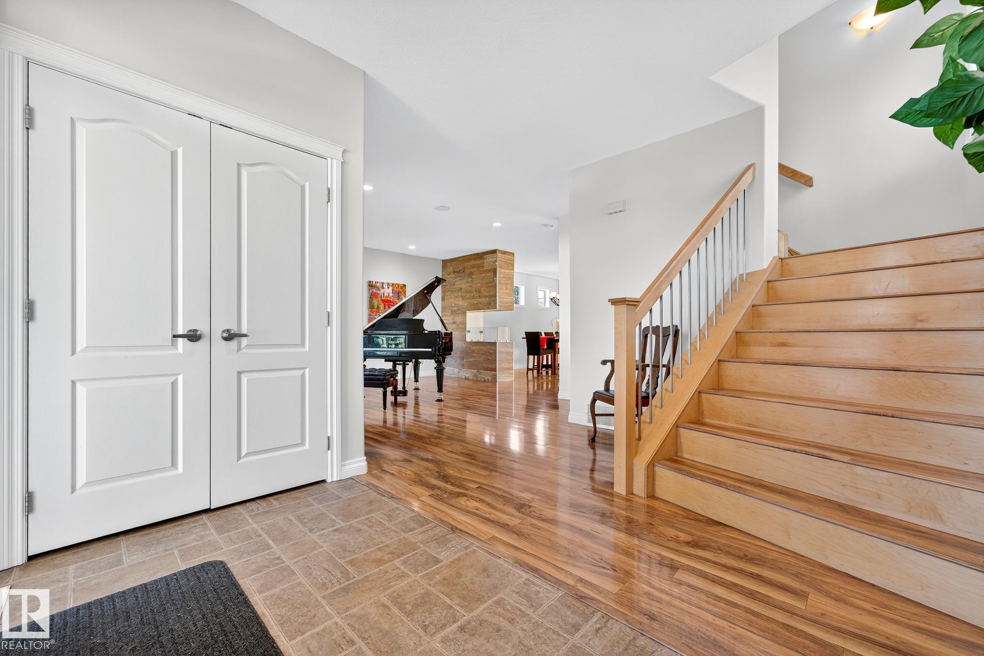 Photo 4 at 8543 81 Avenue NW, King Edward Park, Edmonton