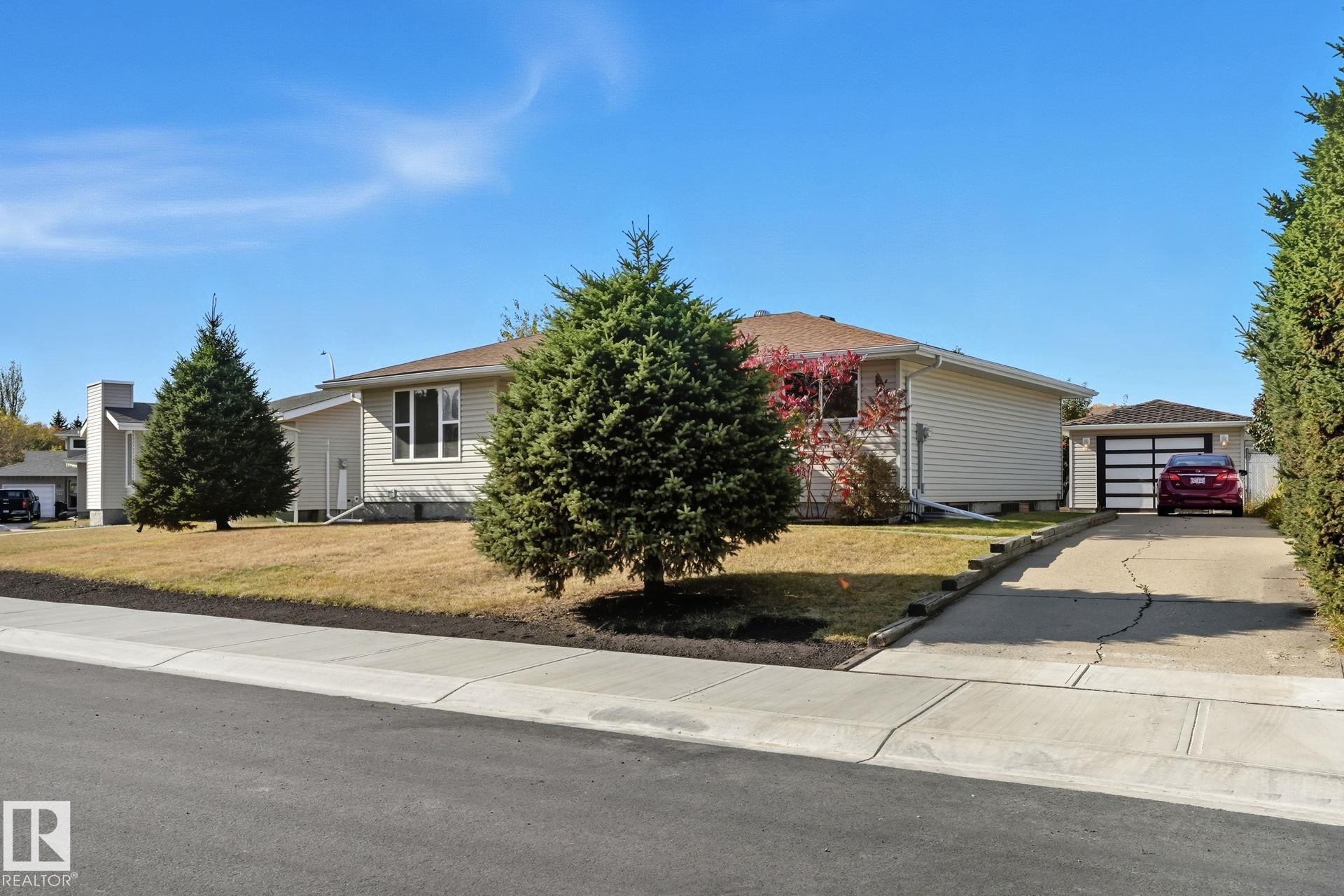 Photo 2 at 14208 30 Street NW, Hairsine, Edmonton