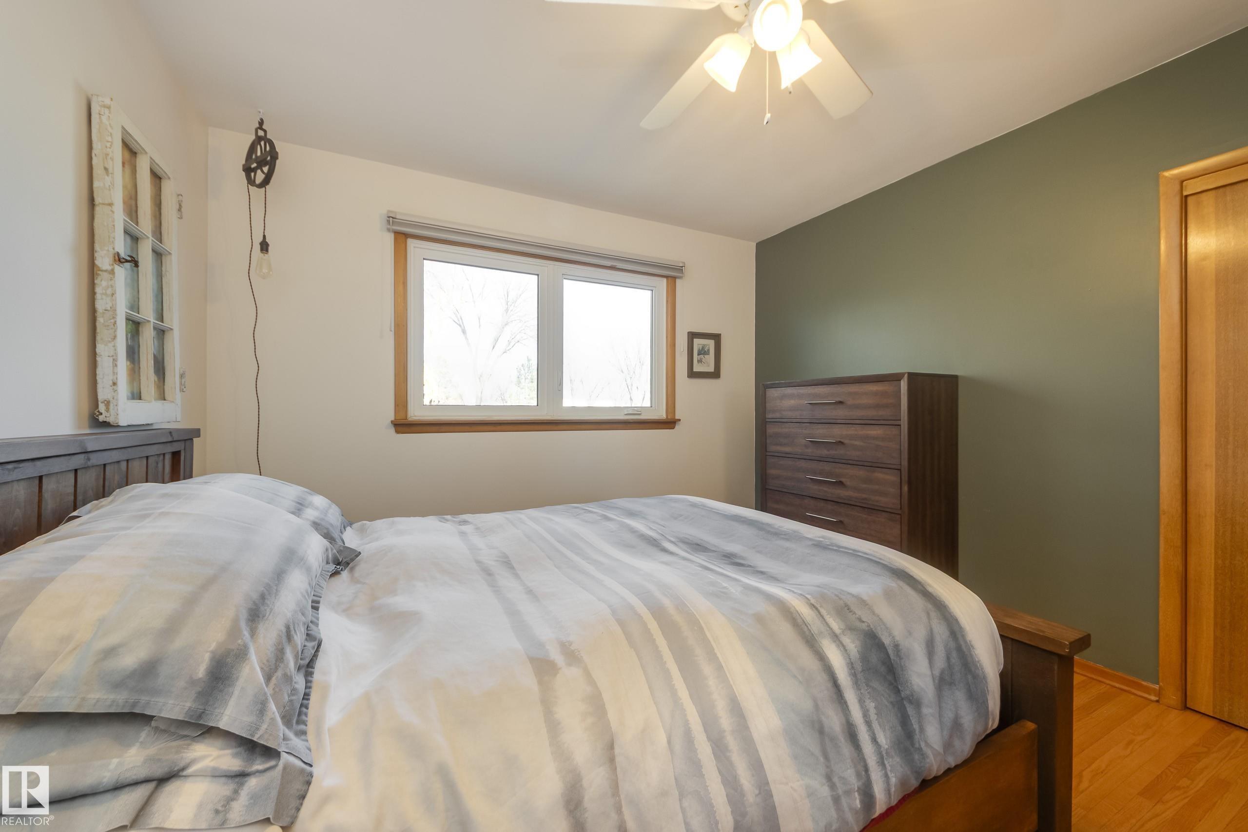 Photo 13 at 9651 66 Avenue NW, Hazeldean, Edmonton